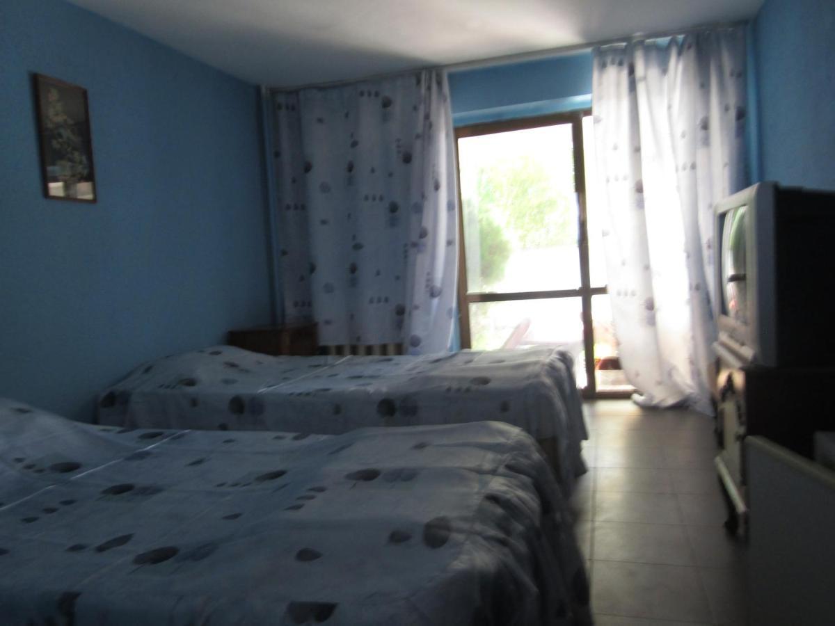 Hostel Papagal Warna Zewnętrze zdjęcie
