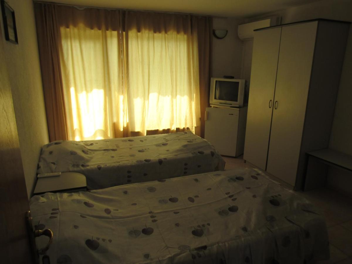 Hostel Papagal Warna Zewnętrze zdjęcie