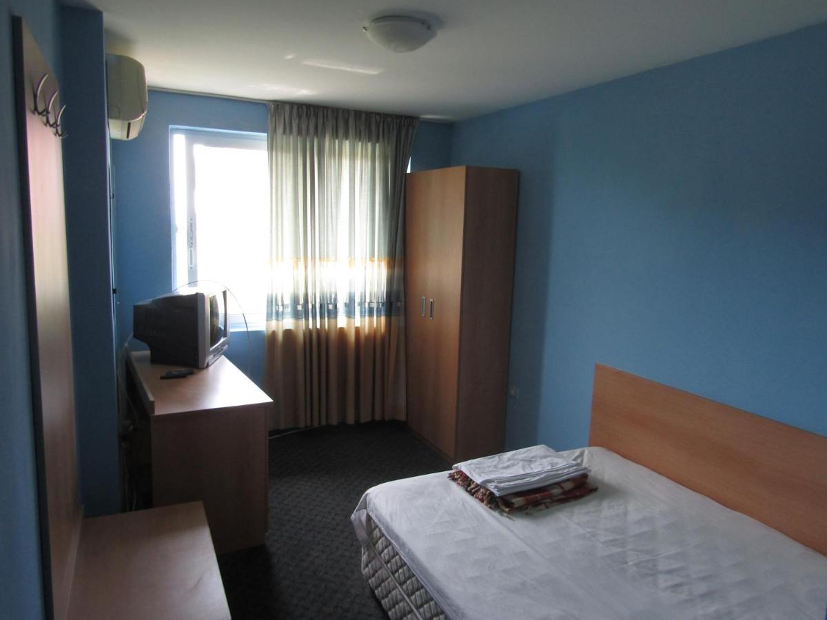 Hostel Papagal Warna Zewnętrze zdjęcie