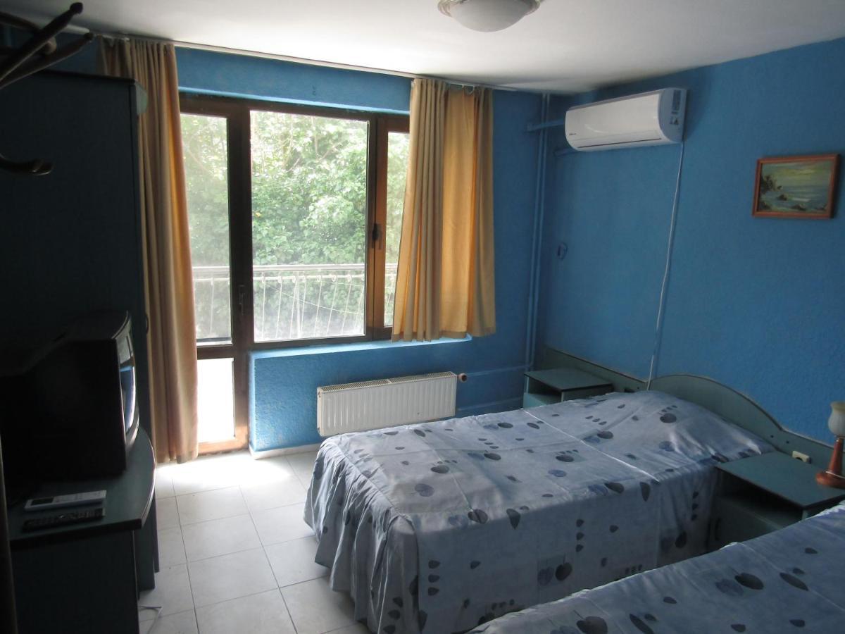 Hostel Papagal Warna Zewnętrze zdjęcie