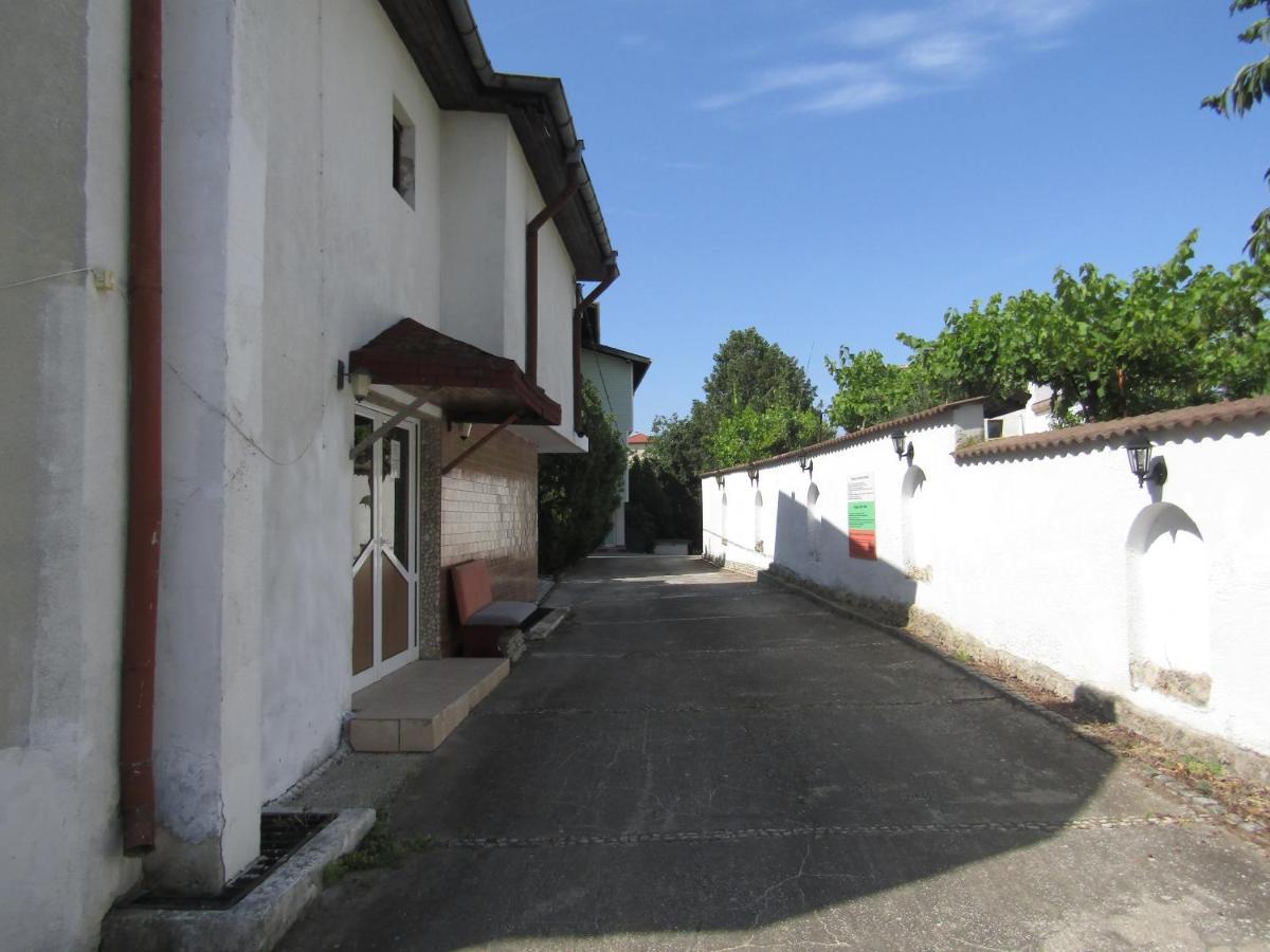 Hostel Papagal Warna Zewnętrze zdjęcie