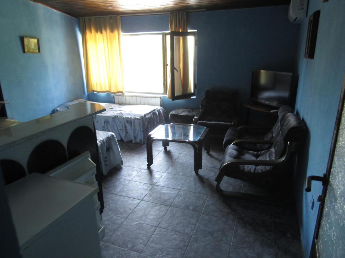 Hostel Papagal Warna Zewnętrze zdjęcie