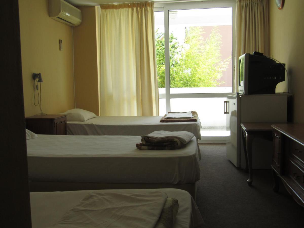 Hostel Papagal Warna Zewnętrze zdjęcie