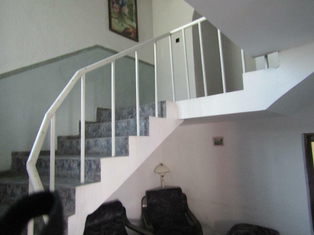 Hostel Papagal Warna Zewnętrze zdjęcie