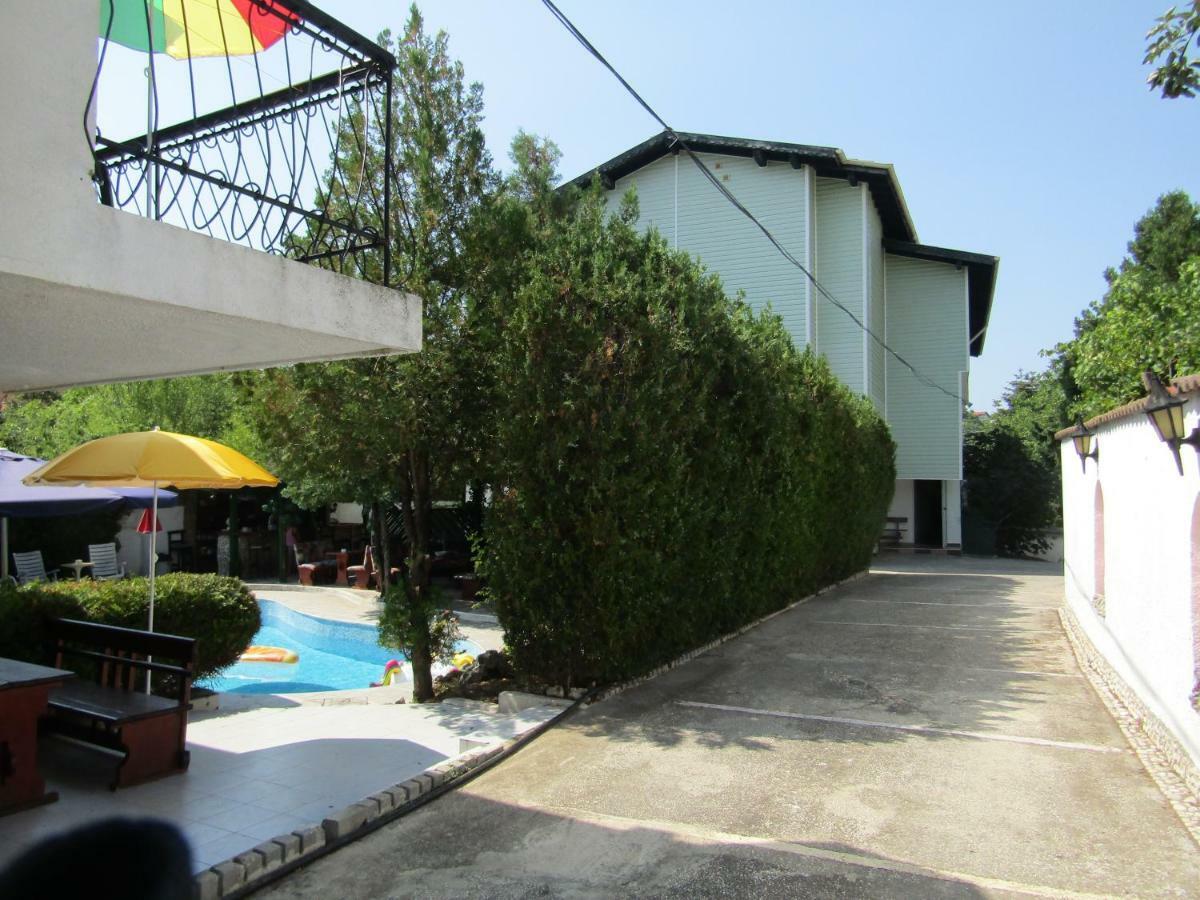 Hostel Papagal Warna Zewnętrze zdjęcie