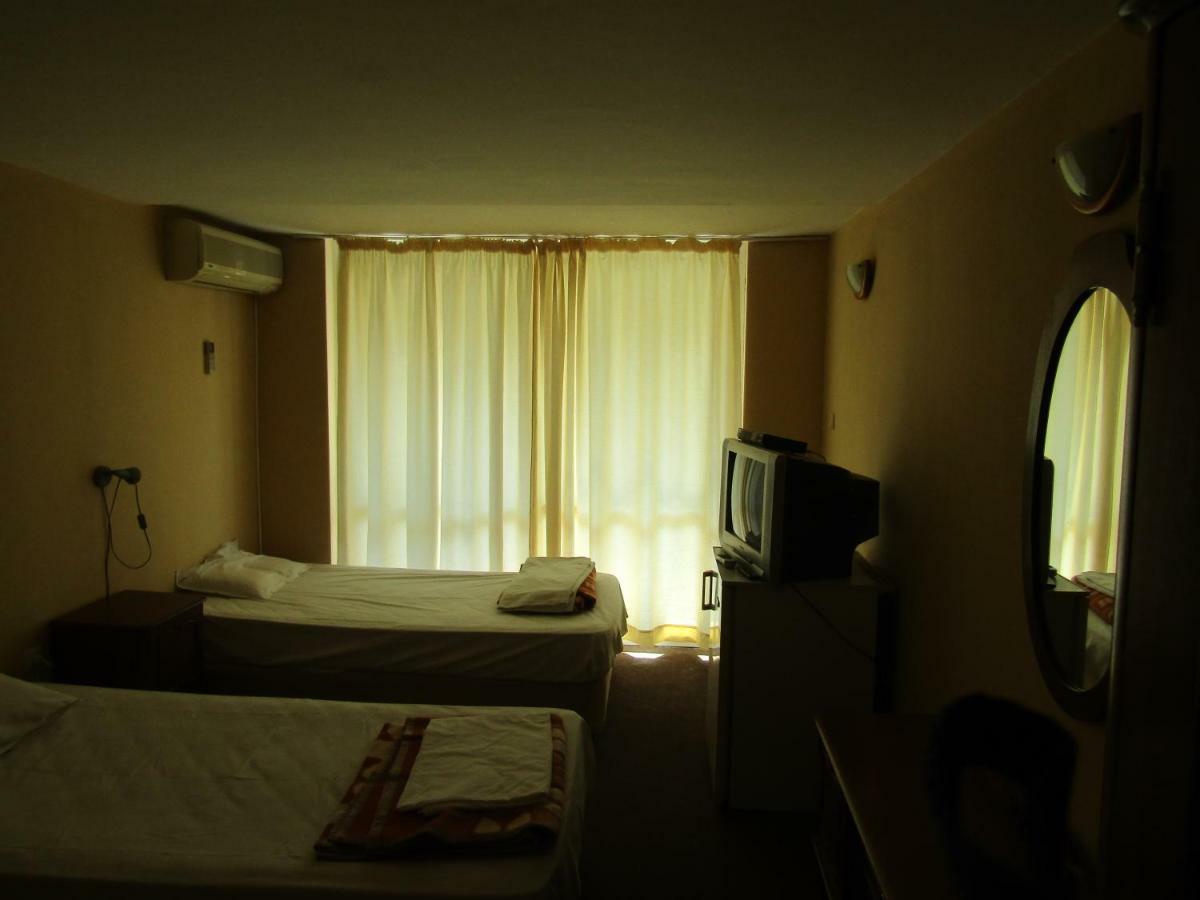 Hostel Papagal Warna Zewnętrze zdjęcie