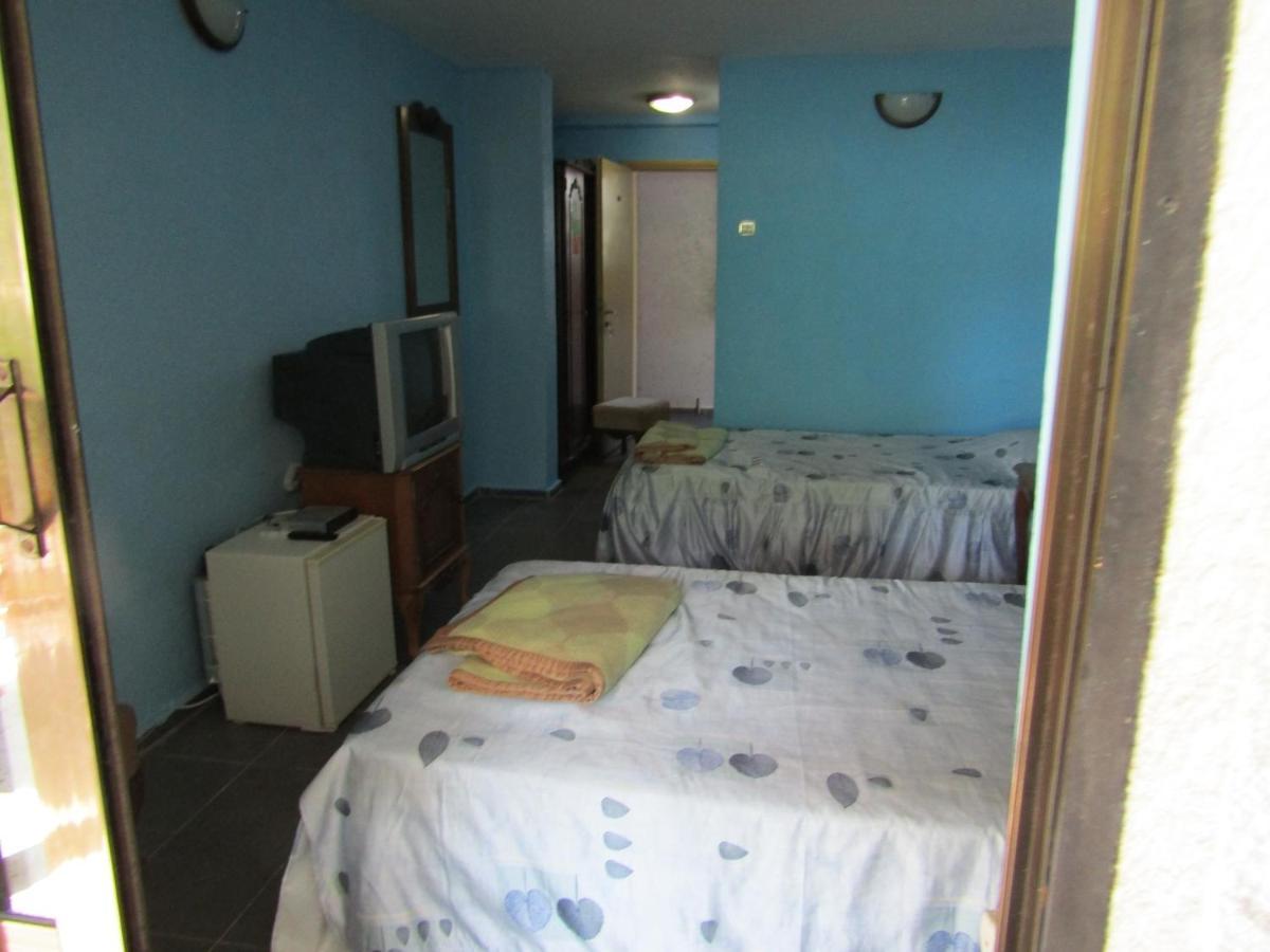 Hostel Papagal Warna Zewnętrze zdjęcie